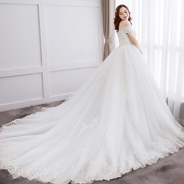 Modest / Simple White Ball Gown Plus Size Wedding Dresses 2019 Lace Appliques Backless Embroidered Strapless Chapel Train Wedding