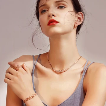 Unique Doré Faux Diamant Traverser Ensemble De Bagues Alliage Soirée 2 Pièces Anneaux 2019 Accessorize