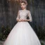Classique Salle Robe De Mariée 2017 Blanche Robe Boule Longue Encolure Carrée 3/4 Manches Dos Nu En Dentelle Fleur Appliques