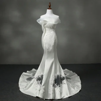 Elegant Church Hall Wedding Dresses 2017 Trumpet Mermaid Cathedral Train Strapless Sleeveless Backless Lace Appliques