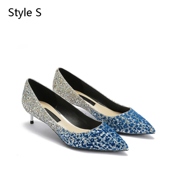 Schöne Silber Abend Pumps 2019 Leder Pailletten 4 cm Stilettos Spitzschuh Low Heel Pumps