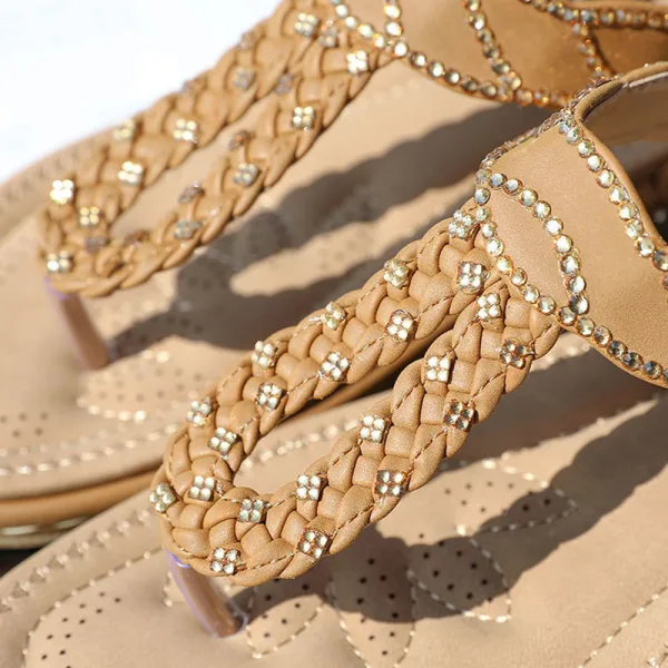 Piękne Czarne Plaża Płaskie Pantofle & Klapki 2020 Rhinestone Peep Toe Buty Damskie
