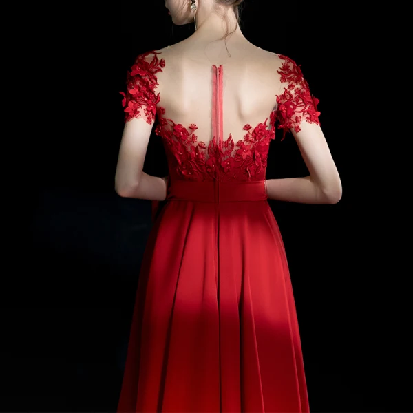 Modern / Fashion Red Short Homecoming Graduation Dresses 2018 A-Line / Princess U-Neck Charmeuse Appliques Backless Beading Formal Dresses