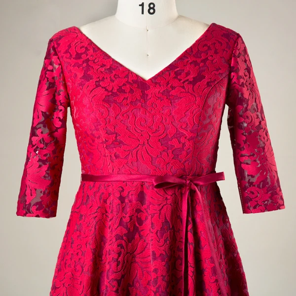 Lovely Burgundy Plus Size Graduation Dresses 2018 A-Line / Princess Tulle V-Neck Lace-up Appliques Backless Homecoming Formal Dresses