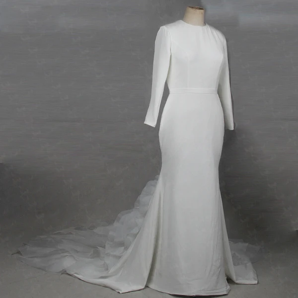 Vintage / Retro Ivory Chapel Train 2018 Wedding Trumpet / Mermaid Long Sleeve Scoop Neck Charmeuse Puffy Buttons Wedding Dresses