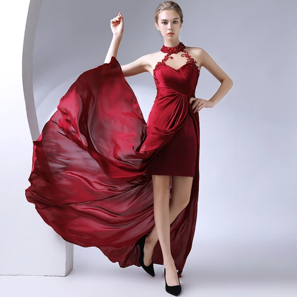 Unique Bordeaux Robe De Soirée 2017 Dentelle Appliques Dos Nu Perlage Soirée Robe De Ceremonie
