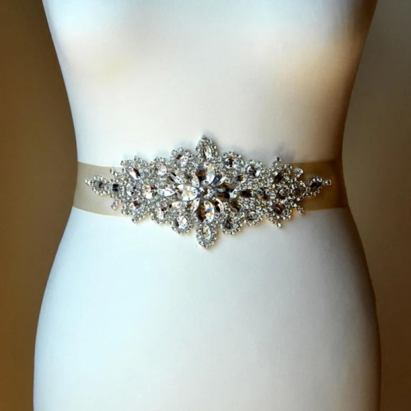 Luxury / Gorgeous Ivory Wedding Sash 2020 Satin Metal Handmade Beading Crystal Rhinestone Bridal Evening Party Prom Accessories