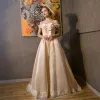 Vintage / Retro Medieval Champagne Prom Dresses 2021 A-Line / Princess Off-The-Shoulder Sleeveless Crossed Straps Lace Tulle Appliques Backless Sweep Train Prom Formal Dresses