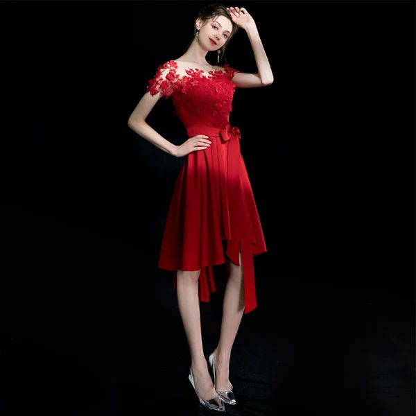 Modern / Fashion Red Short Homecoming Graduation Dresses 2018 A-Line / Princess U-Neck Charmeuse Appliques Backless Beading Formal Dresses