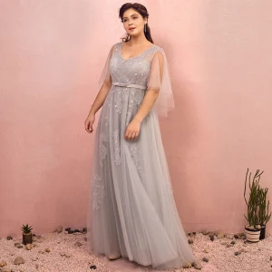 Chic Beautiful Grey Plus Size Prom Dresses 2018 A Line Princess V Neck Tulle Lace Up Appliques Backless Beading Sequins Evening Party Evening Dresses