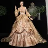 Vintage / Retro Medieval Bling Bling Fabulous Gold Ball Gown Prom Dresses 2021 Long Sleeve 3D Lace V-Neck Puffy Printing Chapel Train Cosplay Prom Formal Dresses