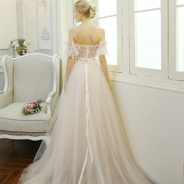 Élégant Plage Robe De Mariée 2017 Champagne Princesse Train De Balayage Manches Courtes Gland De l'épaule Dos Nu En Dentelle Appliques Fleur Perle Faux Diamant Ceinture