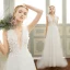 Elegant Beach Wedding Dresses 2017 White A-Line / Princess Sweep Train V-Neck Sleeveless Backless Lace Appliques Pearl