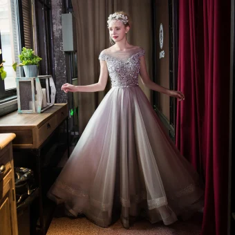 Chic Belle Robe De Ceremonie 2017 Robe De Bal Gris Princesse Train De Balayage Encolure Carrée Manches Courtes Dos Nu Appliques Perle Cristal Paillettes