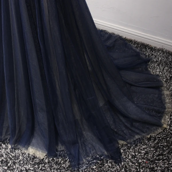 Schöne Festliche Kleider 2017 Abendkleider A Linie Sweep / Pinsel Zug Bandeau Ärmellos Rückenfreies Spitze Applikationen Perlenstickerei Strass