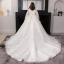 Unique Weiß Übergröße Ballkleid Brautkleider / Hochzeitskleider 2019 V-Ausschnitt Spitze Tülle Applikationen Rückenfreies Perlenstickerei Stickerei Kapelle-Schleppe Hochzeit