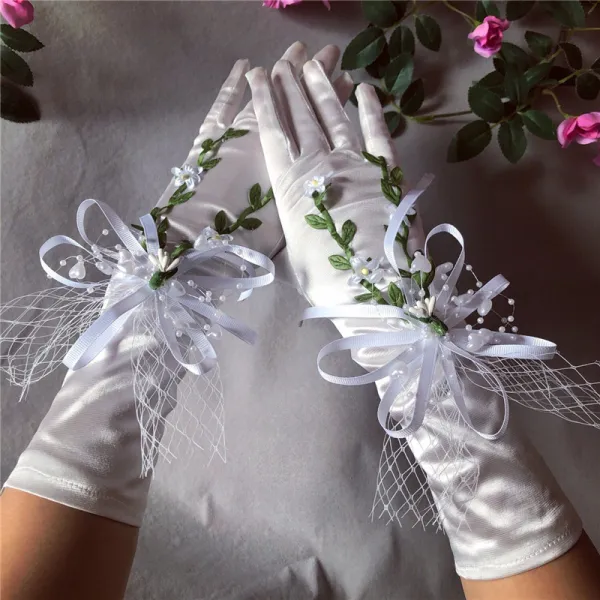 Flower Fairy White Bridal Gloves 2020 Leaf Appliques Pearl Tulle Prom Wedding Accessories