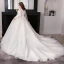 Unique Weiß Übergröße Ballkleid Brautkleider / Hochzeitskleider 2019 V-Ausschnitt Spitze Tülle Applikationen Rückenfreies Perlenstickerei Stickerei Kapelle-Schleppe Hochzeit