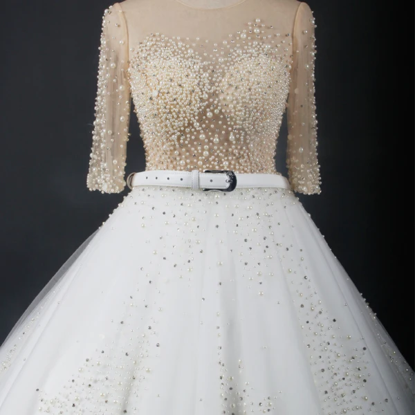 Luxe Witte Chapel Train Huwelijk 2018 Lange Mouwen Tule U-hals Doorzichtige Kralen Doorboord Rhinestone Baljurk Trouwjurken