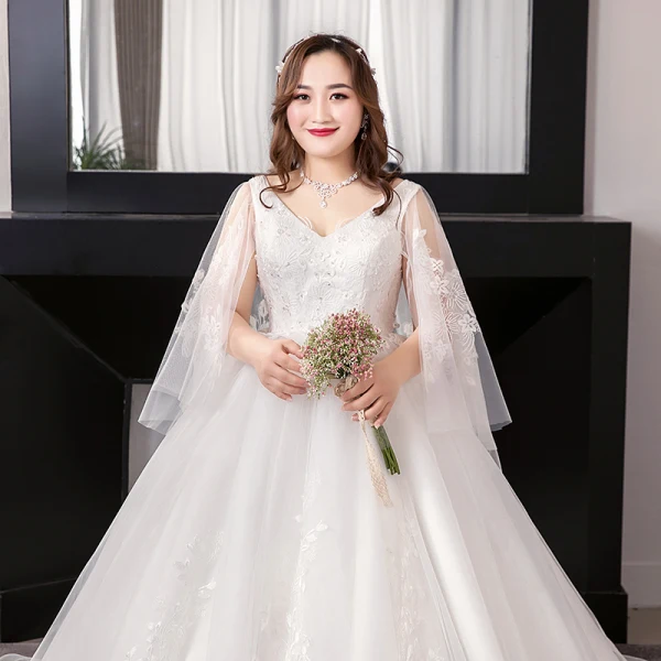 Unique Weiß Übergröße Ballkleid Brautkleider / Hochzeitskleider 2019 V-Ausschnitt Spitze Tülle Applikationen Rückenfreies Perlenstickerei Stickerei Kapelle-Schleppe Hochzeit
