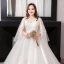Unique Weiß Übergröße Ballkleid Brautkleider / Hochzeitskleider 2019 V-Ausschnitt Spitze Tülle Applikationen Rückenfreies Perlenstickerei Stickerei Kapelle-Schleppe Hochzeit