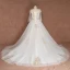 Schöne Gold Weiß Übergröße Brautkleider / Hochzeitskleider 2019 A Linie Spitze Tülle Applikationen Rückenfreies Stickerei Handgefertigt Bandeau Kapelle-Schleppe Hochzeit
