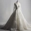 Luxe Champagne Chapel Train Huwelijk 2018 Lange Mouwen A lijn Tule U-hals Lace-up Appliques Ruglooze Geborduurde Trouwjurken