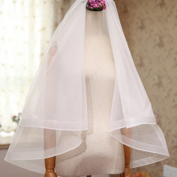 Modest Simple White Wedding Short Cartoon Tulle Wedding Veils 2018
