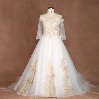 Chic Belle Doré Blanche Grande Taille Robe De Mariée 2019 Princesse Dentelle Tulle Appliques Dos Nu Brodé Fait Main Bustier Chapel Train Mariage