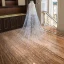 Romantique Charmant Blanche Voile De Mariée 2020 Tulle Forme de coeur Appliques Chapel Train Mariage Accessorize