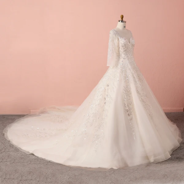 Luxus / Herrlich Champagner Übergröße Brautkleider / Hochzeitskleider 2020 A Linie V-Ausschnitt Perlenstickerei Pailletten Handgefertigt Tülle Lange Ärmel Kathedrale Schleppe Hochzeit
