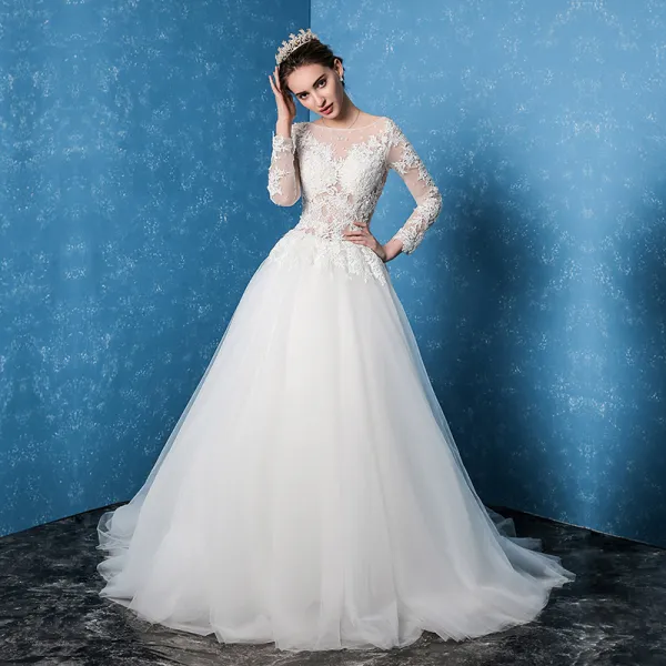 Modest / Simple White Wedding Dresses 2017 A-Line / Princess Scoop Neck Long Sleeve Backless Appliques Lace Sweep Train