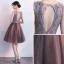 Modern / Fashion Chocolate Homecoming Graduation Dresses 2018 A-Line / Princess Scoop Neck Sleeveless Beading Pearl Sash Short Ruffle Backless Formal Dresses