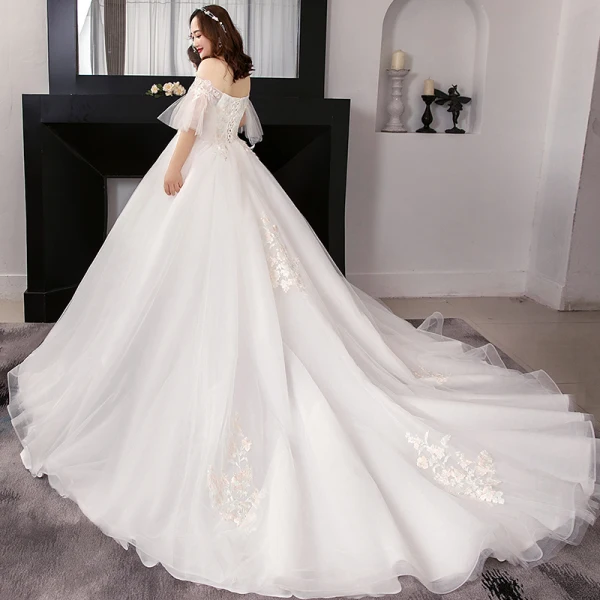 Modest / Simple White Plus Size Ball Gown Wedding Dresses 2019 Lace Tulle 1/2 Sleeves Appliques Backless Embroidered Strapless Chapel Train Wedding