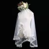 Eenvoudige Witte Bruidssluier Kant Korte Chiffon Huwelijk Accessoires 2019