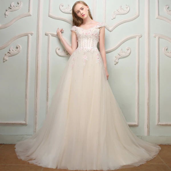 Luxury / Gorgeous Champagne Prom Dresses 2017 A-Line / Princess Strapless Lace Handmade Appliques Backless Embroidered Evening Dresses