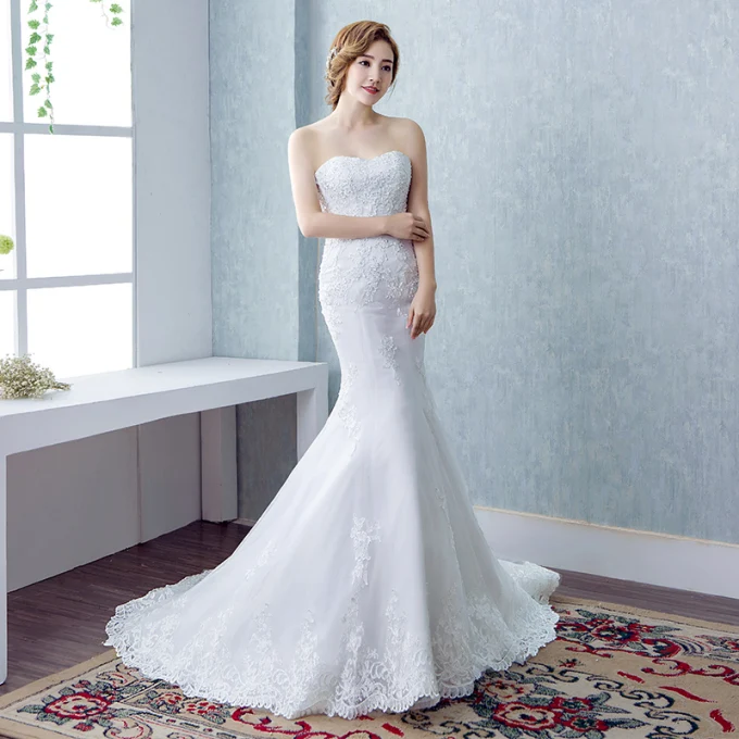 Fine Brudekjoler 2017 Hvit Trompet Havfrue Cathedral Train Kjæreste Uten Ermer Ryggløse Blonder Appliques Perle Paljetter