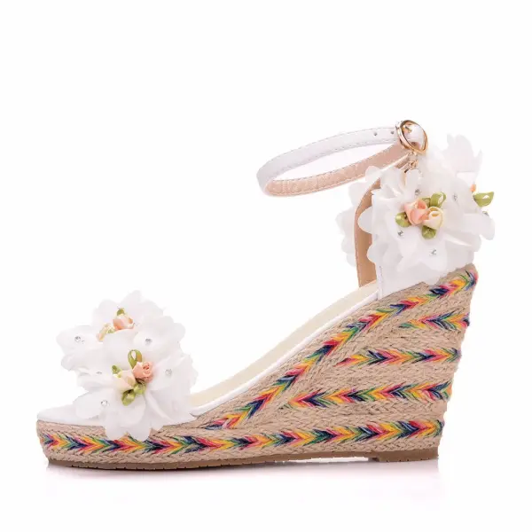 Schöne Weiß Applikationen Knöchelriemen Ball Sandalen Damen 2025 9 cm Keilabsatz Peeptoes Sandaletten Hochhackige