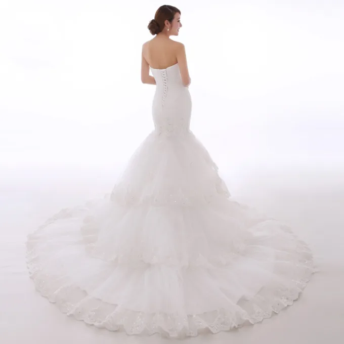 Fine Hall Brudekjoler 2017 Hvit Trompet Havfrue Chapel Train Kjæreste Uten Ermer Ryggløse Blonder Appliques Rhinestone