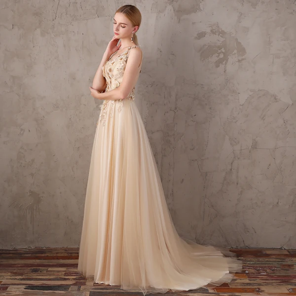 Chic / Beautiful Champagne Evening Dresses  2017 A-Line / Princess V-Neck Lace Pearl Appliques Backless Beading Homecoming Formal Dresses