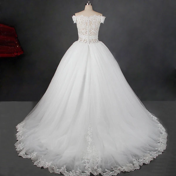 Amazing / Unique Ivory Court Train Wedding 2018 Ball Gown Lace-up Tulle Appliques Backless Pierced Strapless Wedding Dresses