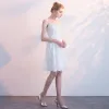 Classic Elegant White Wedding 2018 A-Line / Princess Tulle Short Appliques Backless Strapless Wedding Dresses