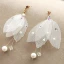 Classic Elegant White Earrings Headpieces 2019 Tulle Beading Crystal Pearl Rhinestone Wedding Prom Accessories