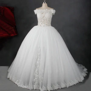 Unique Ivory Creme Hof Schleppe Hochzeit 2018 Ballkleid Schnüren Tülle Applikationen Rückenfreies Durchbohrt Bandeau Brautkleider