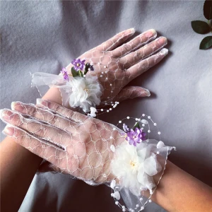 Chic Beautiful White Bridal Gloves 2020 Appliques Flower Pearl Tulle Prom Wedding Accessories