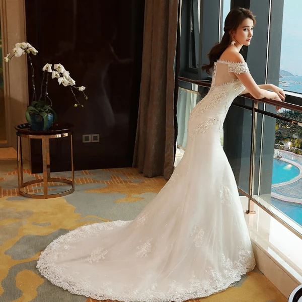 Abordable Église Salle Robe De Mariée 2017 Blanche Trompette / Sirène Chapel Train De l'épaule Manches Courtes Dos Nu Perle En Dentelle Appliques Perlage Paillettes