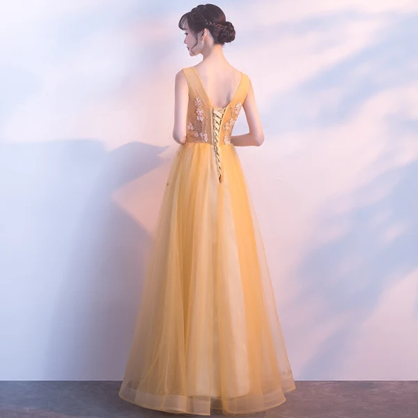 Elegant Gold Evening Dresses 2018 A-Line / Princess Scoop Neck Sleeveless Appliques Flower Beading Floor-Length / Long Ruffle Backless Formal Dresses