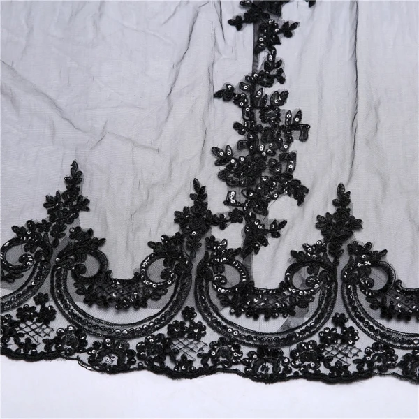 Baroque Black Cathedral Train Wedding Tulle Lace-up Appliques Wedding Veils 2018