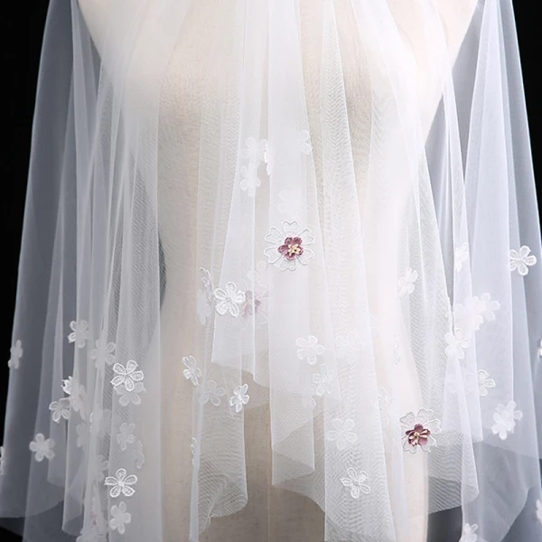 Fine Hvit Korte Brudeslør Blonder Blomst Chiffon Bryllup Tilbehør 2019