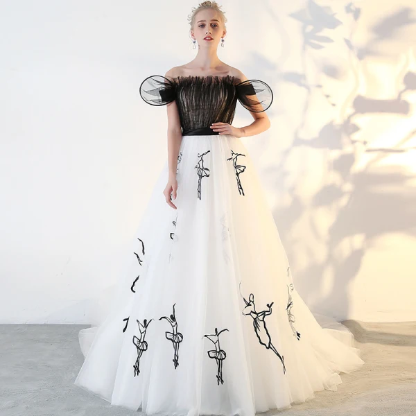 Modern / Fashion Black Prom Dresses 2018 A-Line / Princess Tulle Strapless Prom Backless Embroidered Formal Dresses